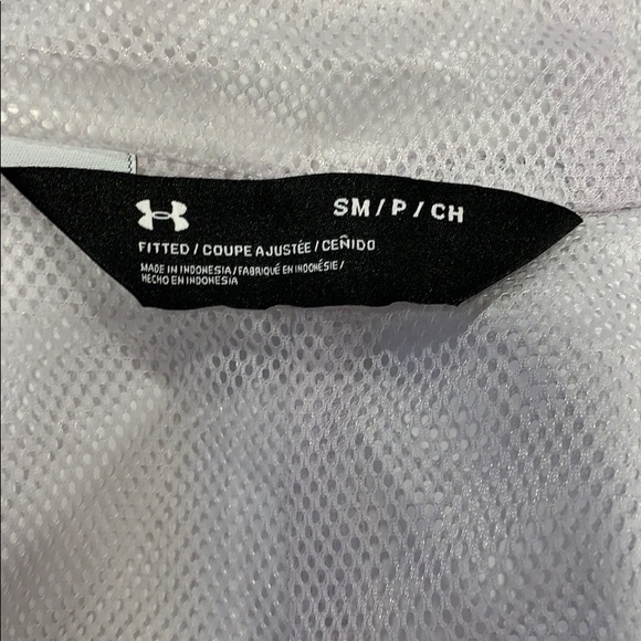 NWT UA Storm Proof Rain Jacket - Picture 10 of 11